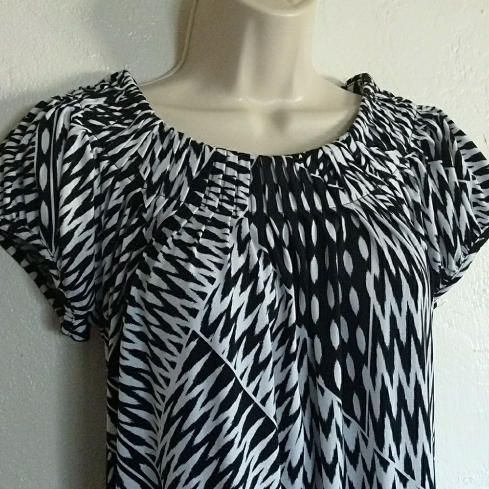 Style & Co Top - Picture 2 of 3